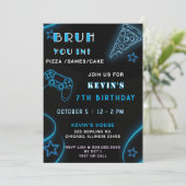 Blauw Neon Glow Pizza Games Bruh Verjaardag Kaart (Staand voorkant)