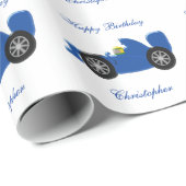 Blauw ontwerp raceauto verjaardagscadeau cadeaupapier (Rol Hoek)