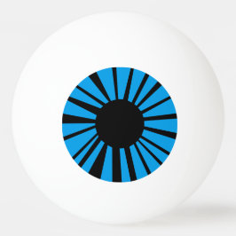 Blauw oog met zwarte bladzijde op witte eyeball pingpongbal