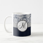 Blauw op Silver Damask w Navy Stripes en Monogram Koffiemok (Links)