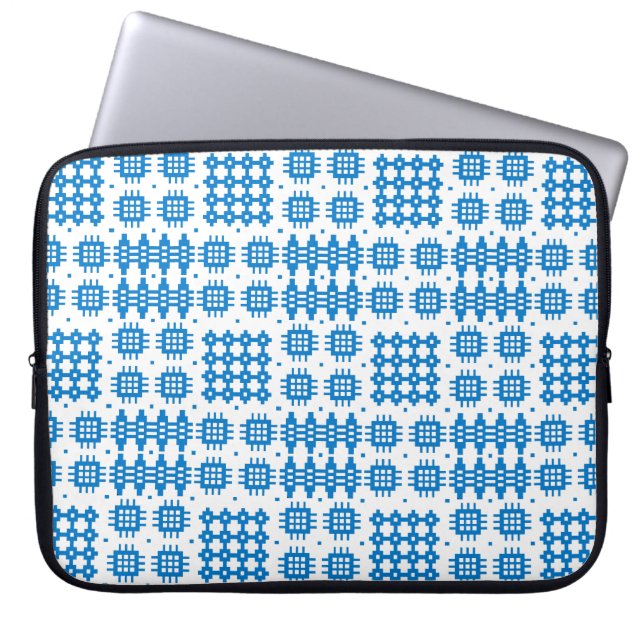 Blauw op wit traditioneel Welsh tapijt patroon Laptop Sleeve (Voorkant)
