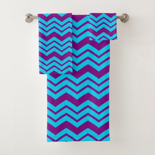 Blauw Paars Chevron Zigzag Design  Bad Handdoek (Insitu)