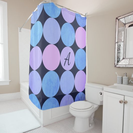 Blauw Paarse & Roze Cirkels Monogram Douchegordijn (In situ)