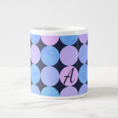 Blauw Paarse & Roze Cirkels Monogram Grote Koffiekop (Voorkant)