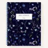 Blauw Paarse Wildflower Bloempatroon Notitieboek (Voorkant)