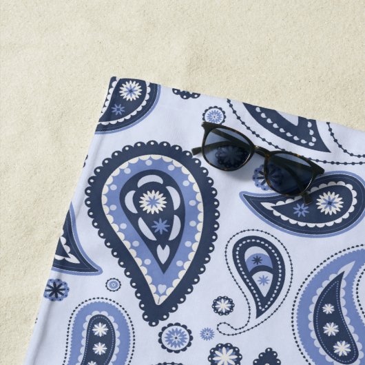 Blauw Paisley Patroon Strandlaken (In situ)