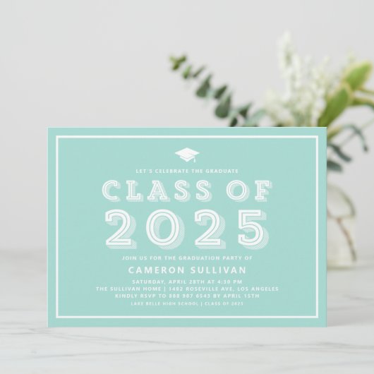 Blauw Pet Klasse van 2024 Retro Afstuderen Kaart (Staand voorkant)