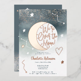 Blauw roos goudglitter over het maan baby shower folie uitnodiging