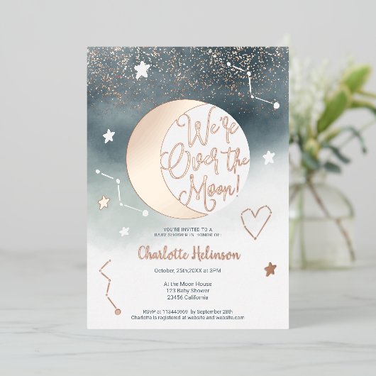 Blauw roos goudglitter over het maan baby shower folie uitnodiging (Staand Voorkant)