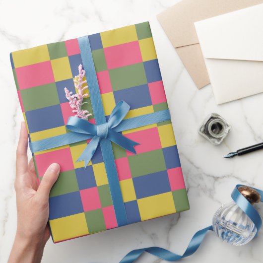 Blauw Roze Geel Groen Schachbrett Cadeaupapier (Geschenken)