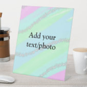 Blauw roze groene glitter sparkle pastel voeg naam reclamebord met voetstuk (Insitu)