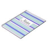 Blauw roze wit gestreept ontwerp notitieboek (Linkerzijde)