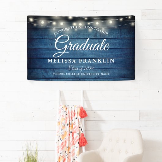 Blauw rustiek houten slingerlicht afstudeerbanner spandoek (Insitu)