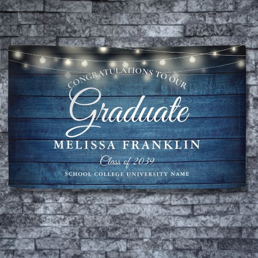 Blauw rustiek houten slingerlichten diploma banner