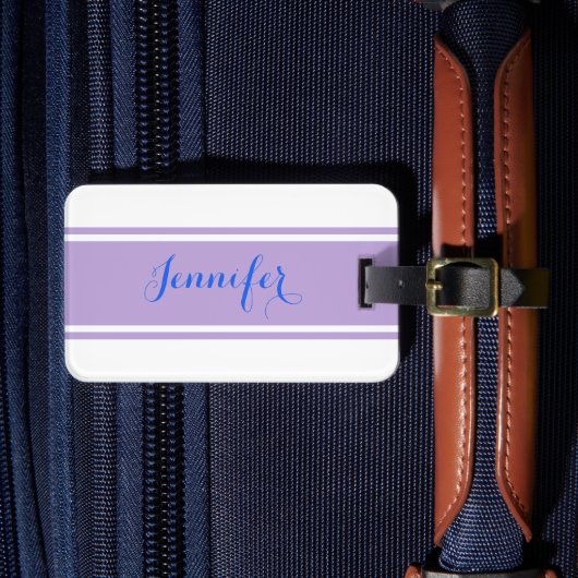Blauw Script Naam, Lavendel Stripes op Wit Bagagelabel (Voorkant Insitu 4)