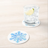 Blauw sneeuwvlokontwerp ronde kartonnen onderzetter (Insitu)