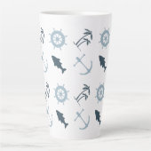 Blauw strand verankert palmbomen latte mok (Voorkant)