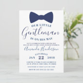 Blauw Strikdas Heren Babyshower Uitnodiging (Staand voorkant)