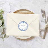 Blauw toile bloem doopfeest ronde sticker