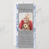 Blauw Toile Bloemen Foto Begrafenis Digitale Eviet Kaart (Voorkant)