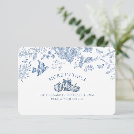 Blauw Toile Pompoen Bloemen Details Invoegen Informatiekaartje (Staand voorkant)