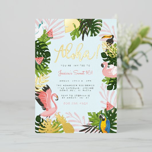 Blauw | Tropisch goud in Aloha Hawaii Folie Uitnodiging (Staand Voorkant)