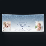 Blauw uitdrijven Glitter Twee Foto 80th Birthday Spandoek<br><div class="desc">Welkom gasten met deze schitterende, glamoureuze fotobanner op de 80ste verjaardag, met een dun blauwe faux glitter drip grens en blauwe ombre achtergrond. Vervang gemakkelijk de twee afbeeldingen van de steekproef met foto's van de gast van eer. Pas het met haar naam in blauw handschrift manuscript, met de verjaardag hieronder...</div>