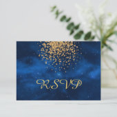 Blauw universum met gouden Confetti RSVP Kaartje (Staand voorkant)