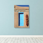 Blauw venster van Taos Canvas Afdruk (Insitu (Houten vloer))