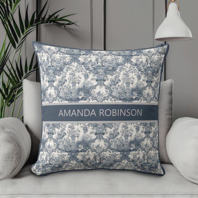 Blauw Vintage Bloemendamask Toile de Jouy Monogram Kussen (Creator heeft geüpload)