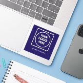 Blauw vinyl logo zakelijke promo QR-code label (Laptop met iPhone)