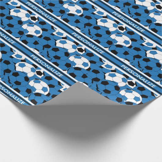 Blauw Voetbal collage Cadeaupapier (Hoek)