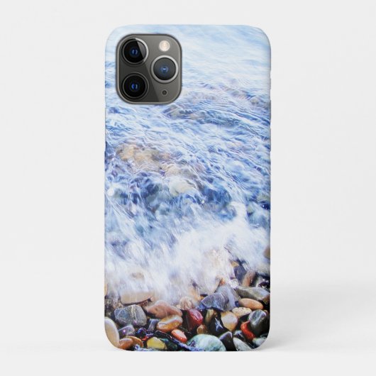 Blauw water en kleurrijke stenen Case-Mate iPhone case (Achterkant)