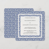 Blauw + White Stylized Waves Modern Beach Wedding Kaart (Voorkant / Achterkant)