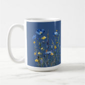 Blauw Wildflowers Patroon op Classic Blue Koffiemok (Links)