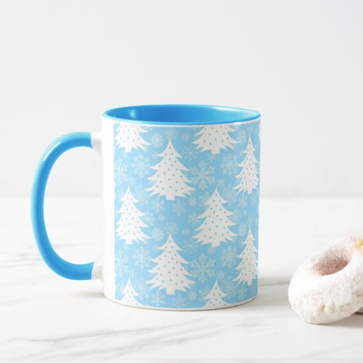 Blauw Winter Kerstboom Sneeuwvlok Patroon Mok (Met donut)