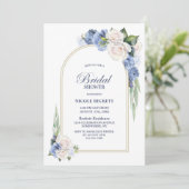 Blauw Wit Bloemboog Bruids Douche Uitnodiging (Staand voorkant)