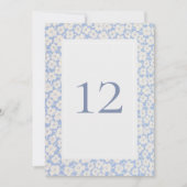 Blauw & Wit Bloemen Aangepaste Tafel Nummer Bruilo Feestdagenkaart (Voorkant)