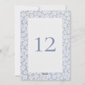 Blauw & Wit Bloemen Aangepaste Tafel Nummer Bruilo Feestdagenkaart (Achterkant)
