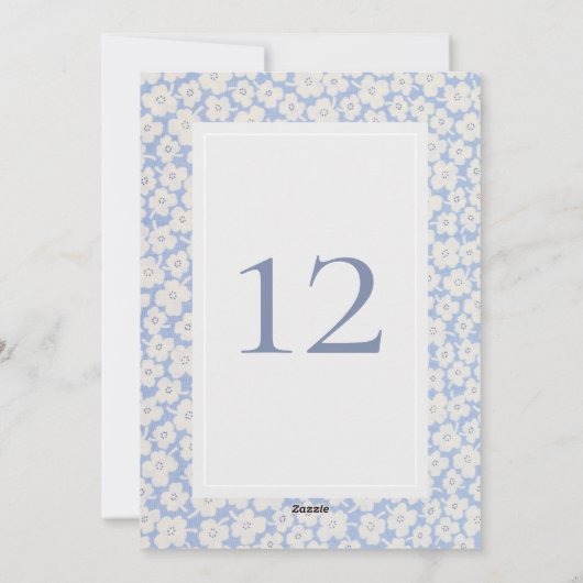 Blauw & Wit Bloemen Aangepaste Tafel Nummer Bruilo Feestdagenkaart (Achterkant)