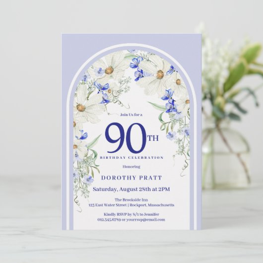 Blauw Wit Bloemen Boho Arch 90e Verjaardagsfeest Kaart (Staand voorkant)