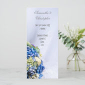 Blauw Wit bloemen bruiloft kerk huwelijksprogramma Programmakaart (Staand voorkant)