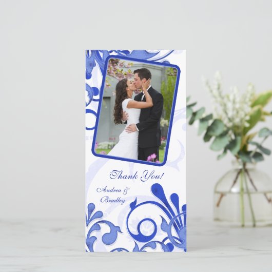 Blauw & Wit Bloemen Huwelijk Dank u Fotokaart Bedankkaart (Staand voorkant)