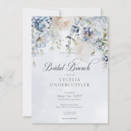 Blauw & Wit Bloemen Moderne Bruidsbrunch Kaart (Voorkant)
