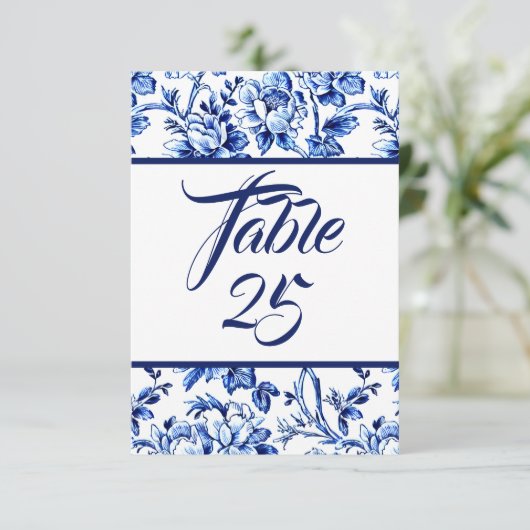 Blauw & Wit Bloemen Toile Tafel Nummer Kaart (Staand voorkant)