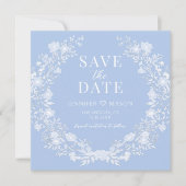 Blauw wit bloemenkrans Save the Date fotokaart (Voorkant)