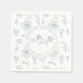 Blauw wit bloemenmonogram bruiloft papieren servet (Voorkant)