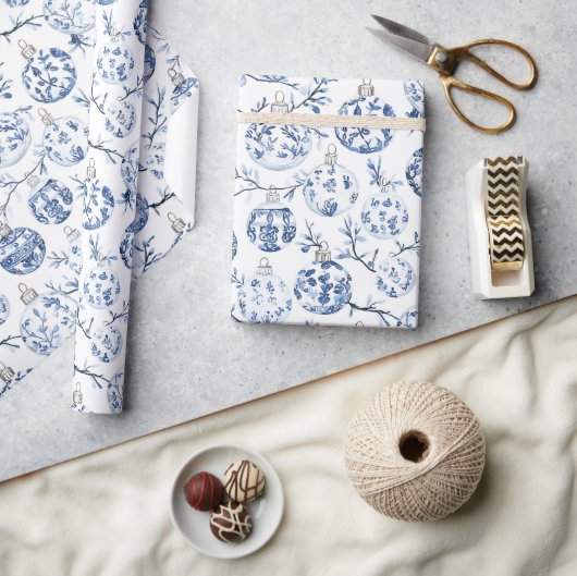 Blauw Wit Chic Bloemen Kerst Ornamenten Cadeaupapier (Crafts)