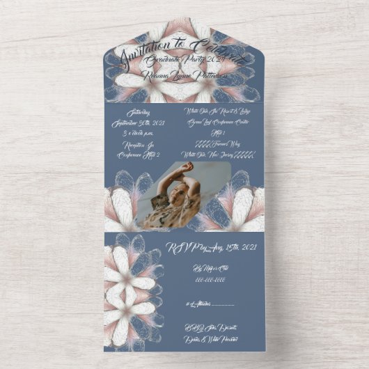 Blauw Wit Elegant Script Photo Flowers Afstuderen All In One Uitnodiging (Binnen)
