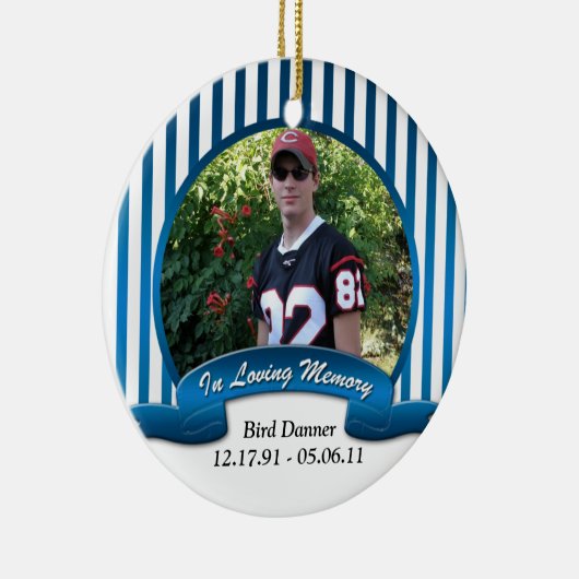 Blauw wit gestreept in liefdevol geheugenversierin keramisch ornament (Rechts)